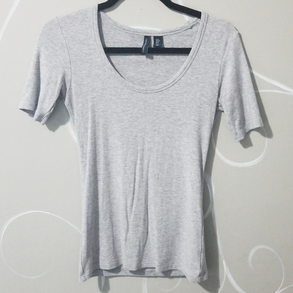 Dressy grey tee